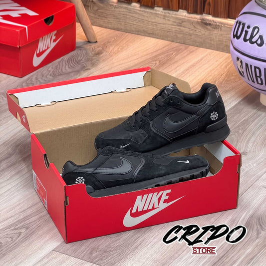 INTERNATIONALIST II PHANTOM NOIR