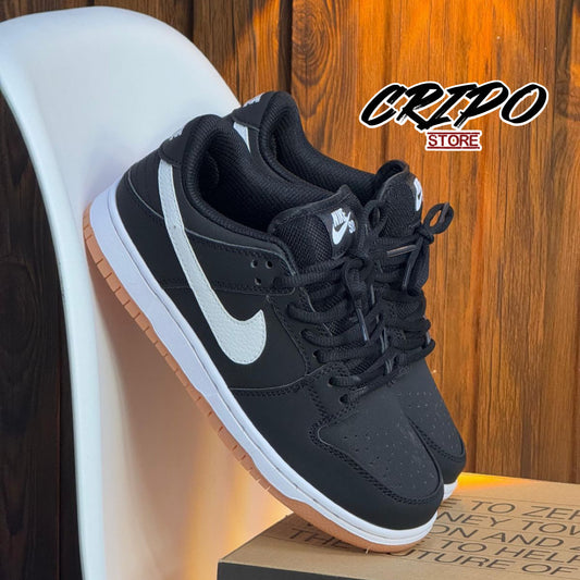 SB DUNK OBSIDIAN GUM
