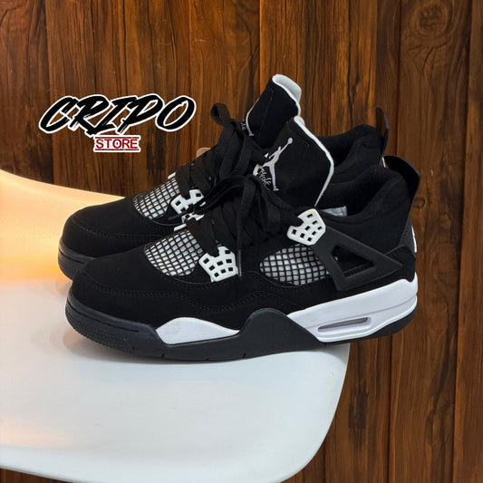 RETRO 4️⃣ BLACK ORCA