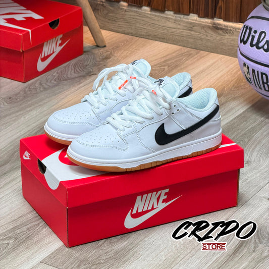 SB DUNK WHITE GUM