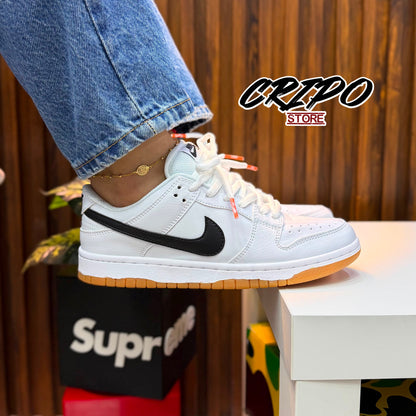 SB DUNK WHITE GUM