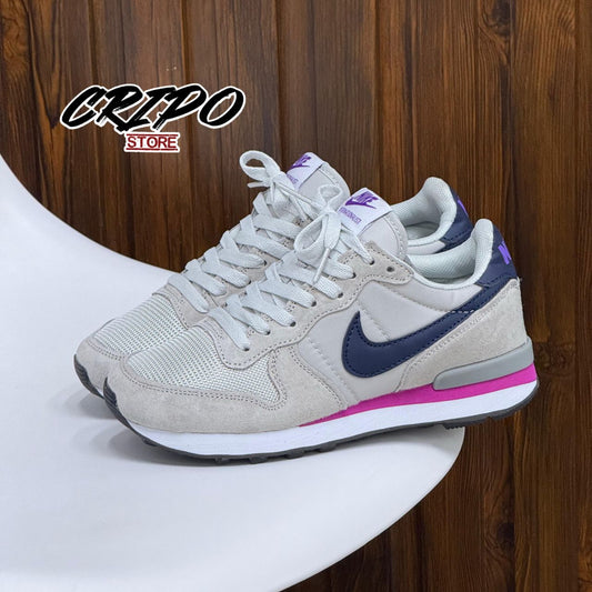 INTERNATIONAL URBAN GRAPHITE